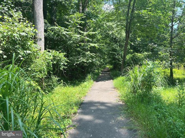 1294 Scotts Run Road, Mclean VA 22102