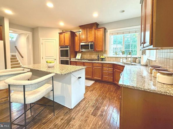 1294 Scotts Run Road, Mclean VA 22102