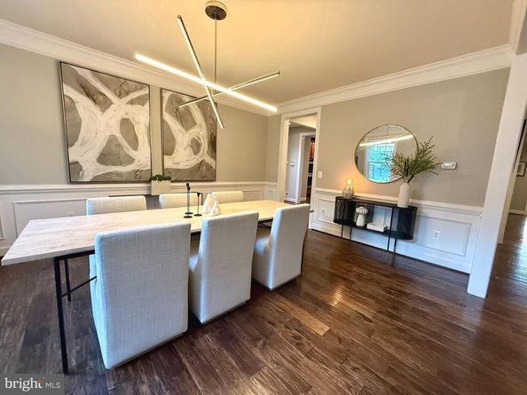 1294 Scotts Run Road, Mclean VA 22102