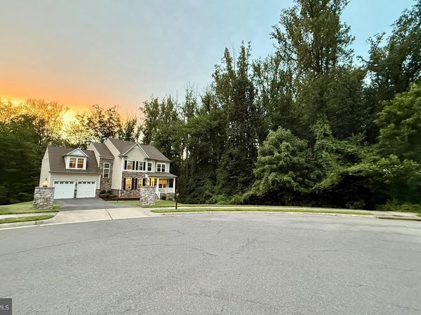 1294 Scotts Run Road, Mclean VA 22102