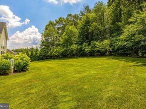 1678 Hunting Crest Way, Vienna VA 22182