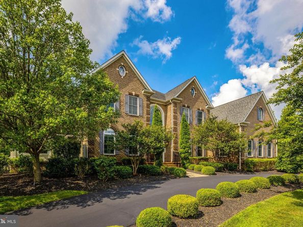 1678 Hunting Crest Way, Vienna VA 22182