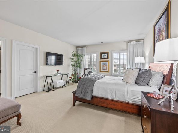 1678 Hunting Crest Way, Vienna VA 22182