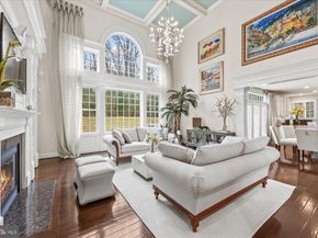 1678 Hunting Crest Way, Vienna VA 22182