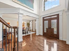 1678 Hunting Crest Way, Vienna VA 22182