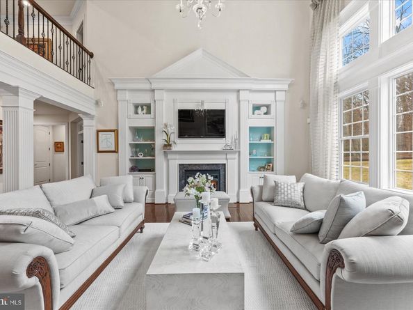 1678 Hunting Crest Way, Vienna VA 22182