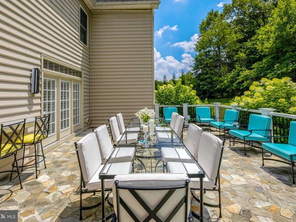 1678 Hunting Crest Way, Vienna VA 22182