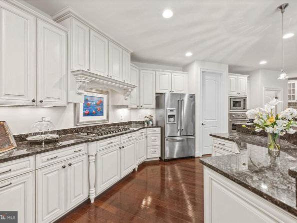 1678 Hunting Crest Way, Vienna VA 22182