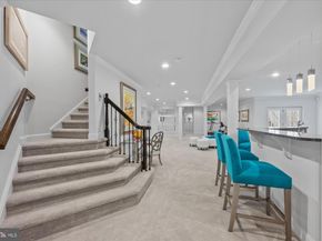 1678 Hunting Crest Way, Vienna VA 22182