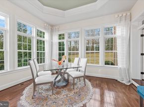1678 Hunting Crest Way, Vienna VA 22182