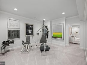 1678 Hunting Crest Way, Vienna VA 22182