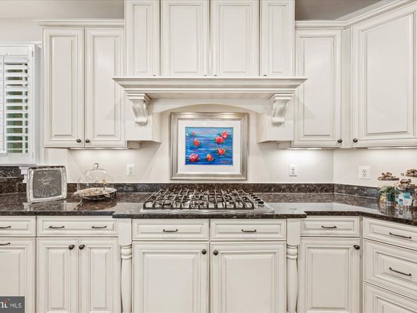 1678 Hunting Crest Way, Vienna VA 22182