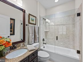 1678 Hunting Crest Way, Vienna VA 22182