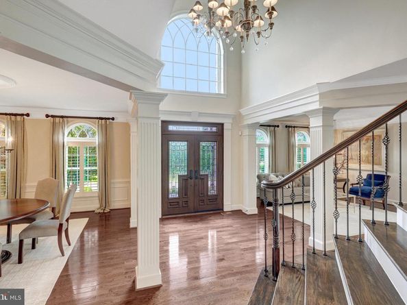1678 Hunting Crest Way, Vienna VA 22182