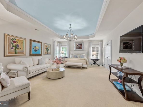 1678 Hunting Crest Way, Vienna VA 22182
