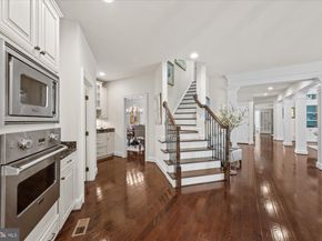 1678 Hunting Crest Way, Vienna VA 22182