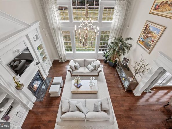 1678 Hunting Crest Way, Vienna VA 22182