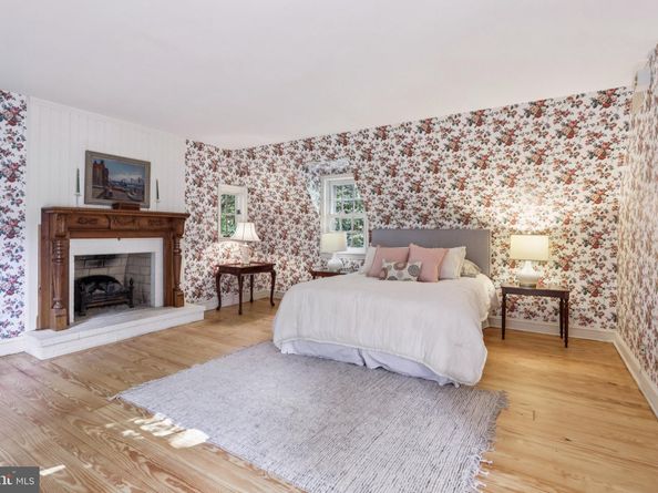 534 W Springfield Avenue, Philadelphia PA 19118