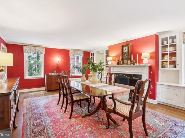 534 W Springfield Avenue, Philadelphia PA 19118