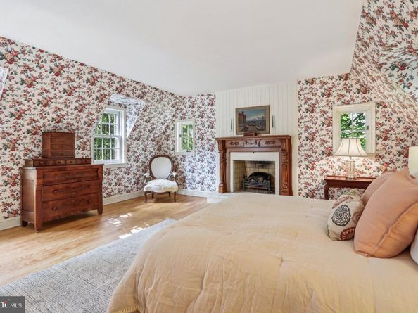 534 W Springfield Avenue, Philadelphia PA 19118