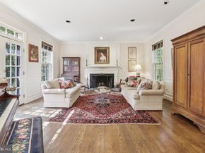 534 W Springfield Avenue, Philadelphia PA 19118