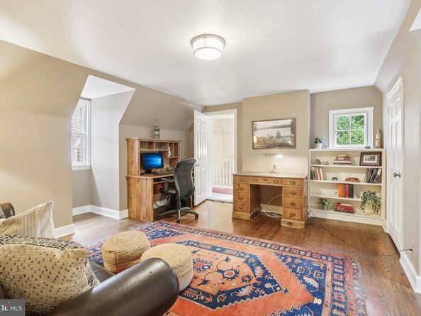 534 W Springfield Avenue, Philadelphia PA 19118