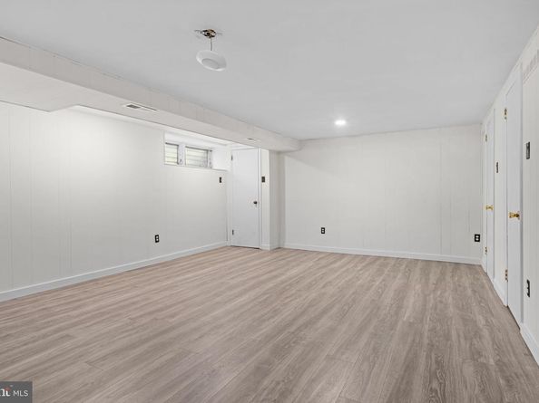 8614 Agusta Street, Philadelphia PA 19152