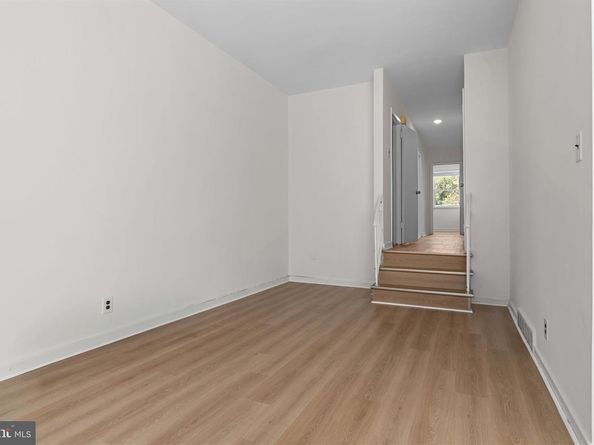 8614 Agusta Street, Philadelphia PA 19152