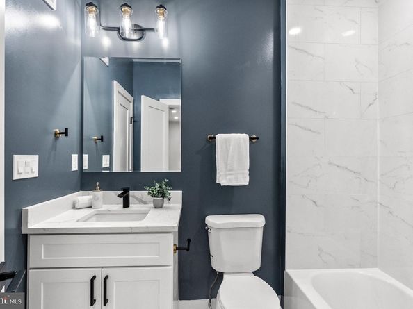 2019 M Street NE 1, Washington DC 20002