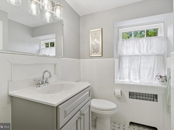 5265 Apache Lane, Drexel Hill PA 19026