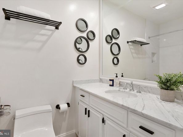 300 S Columbus Street, Alexandria VA 22314