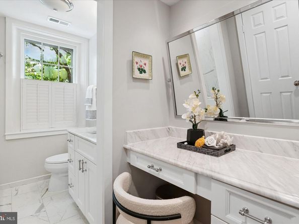 300 S Columbus Street, Alexandria VA 22314