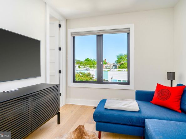 430 15TH Street SE, Washington DC 20003