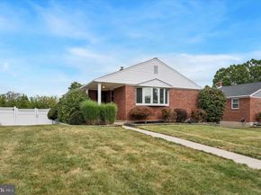 945 Springhaven Road, Springfield PA 19064