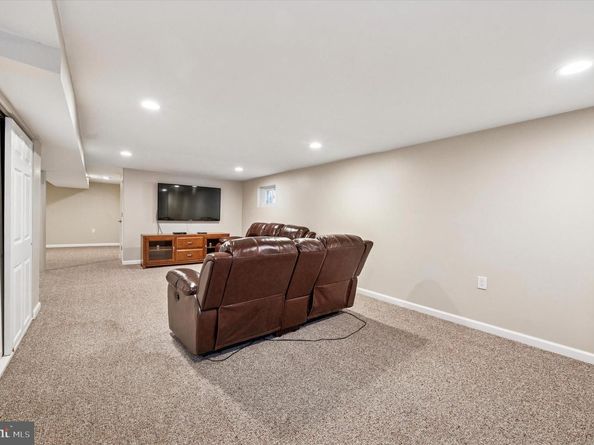945 Springhaven Road, Springfield PA 19064
