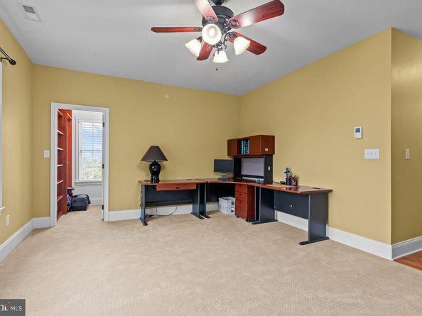 288 Jane Chapman Drive E E, Newtown PA 18940