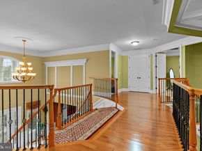 288 Jane Chapman Drive E E, Newtown PA 18940
