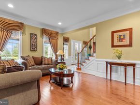 288 Jane Chapman Drive E E, Newtown PA 18940