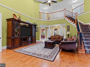 288 Jane Chapman Drive E E, Newtown PA 18940