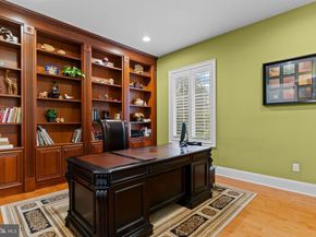 288 Jane Chapman Drive E E, Newtown PA 18940