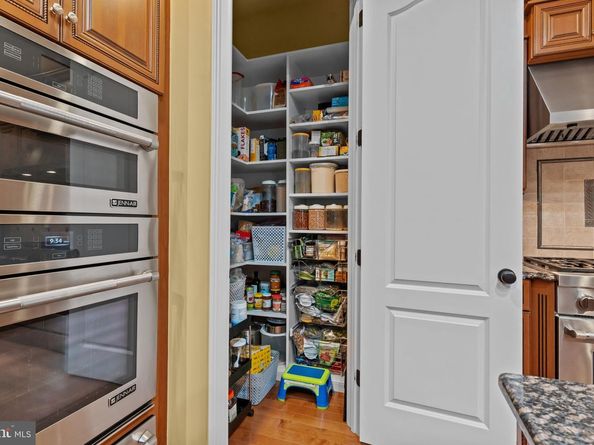 288 Jane Chapman Drive E E, Newtown PA 18940
