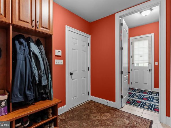 288 Jane Chapman Drive E E, Newtown PA 18940
