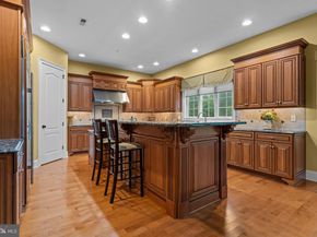 288 Jane Chapman Drive E E, Newtown PA 18940