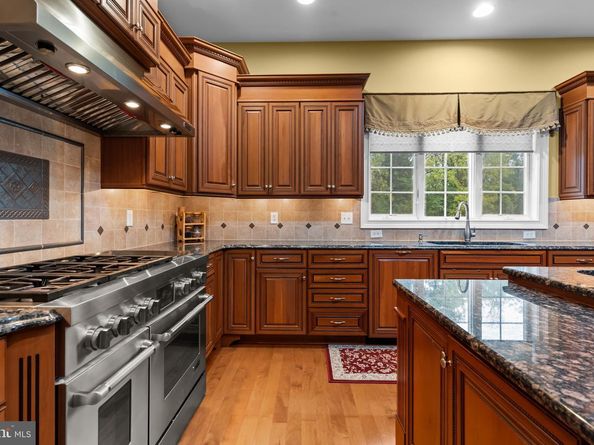 288 Jane Chapman Drive E E, Newtown PA 18940