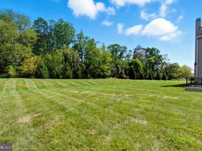 288 Jane Chapman Drive E E, Newtown PA 18940