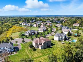 288 Jane Chapman Drive E E, Newtown PA 18940