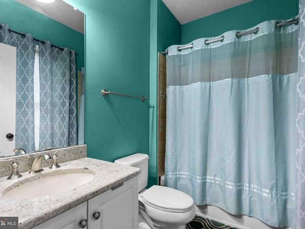 288 Jane Chapman Drive E E, Newtown PA 18940