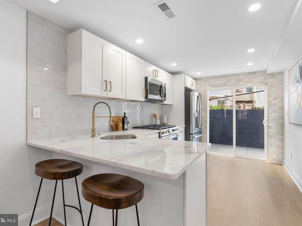 2218 S Bouvier Street, Philadelphia PA 19145