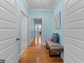 2019 Rittenhouse Square, Philadelphia PA 19103