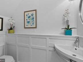 2019 Rittenhouse Square, Philadelphia PA 19103